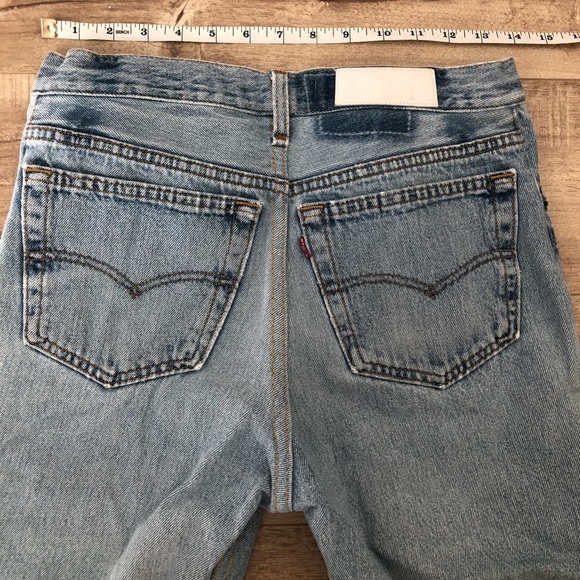 Elsa Re/done with Knee slits 26 - Picture 7 of 11